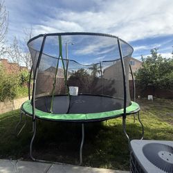 13’ Trampoline