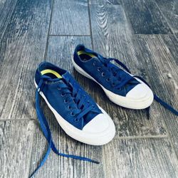 Royal Blue Converse Size 6