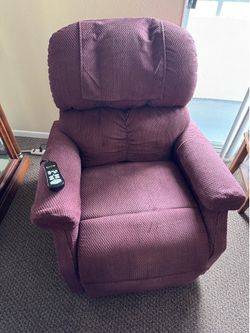 Power Recliner with Lift