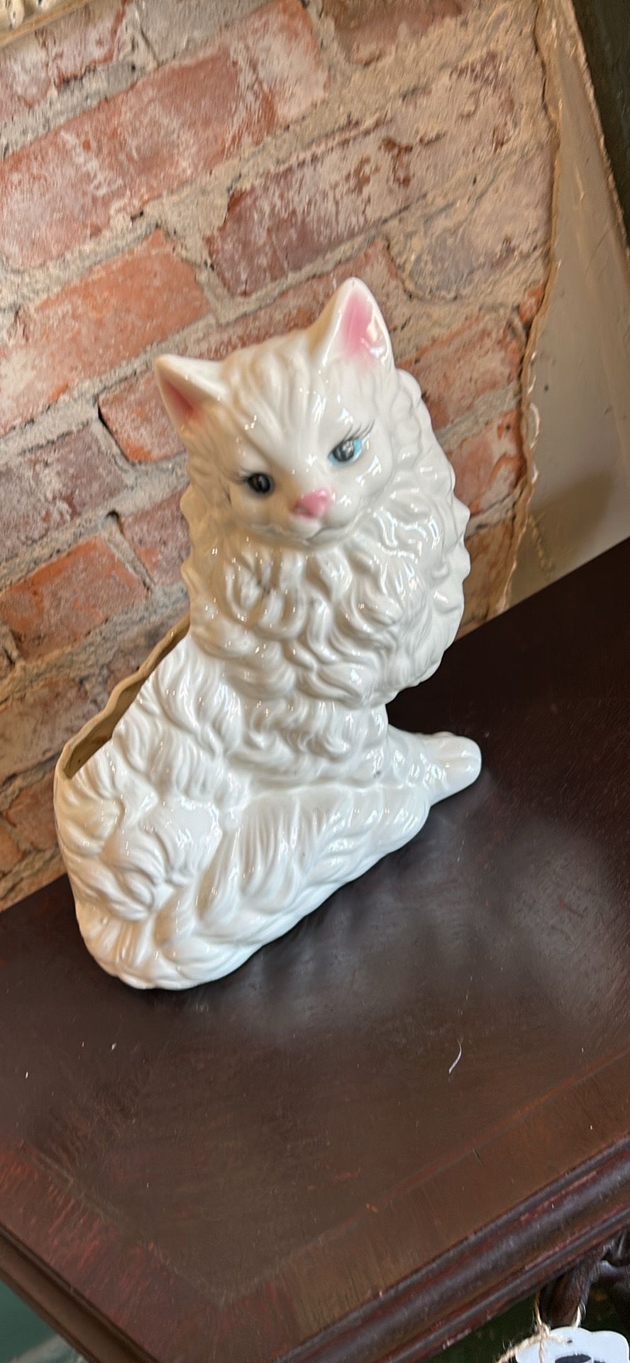 Beautiful white porcelain Persian cat planter