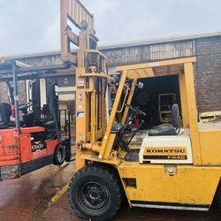 Komatsu Forklift 8000 Lbs
