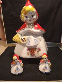 1940's LRRH Cookie Jar w/S&P