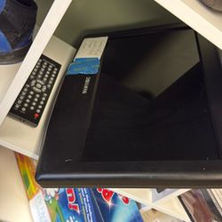 Curtis Tv W Built In DVD Player