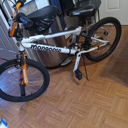 Mongoose  Theme 20" FREESTYLE  BIKE