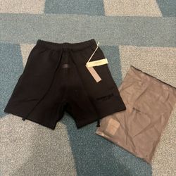 Essentials Stretch Limo Shorts | Men’s Small
