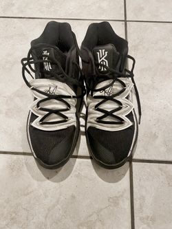 Nike Kyrie Irving 5’s Black