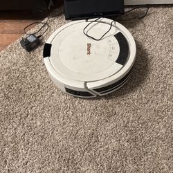 Vacuum cleaner for sale works good $25