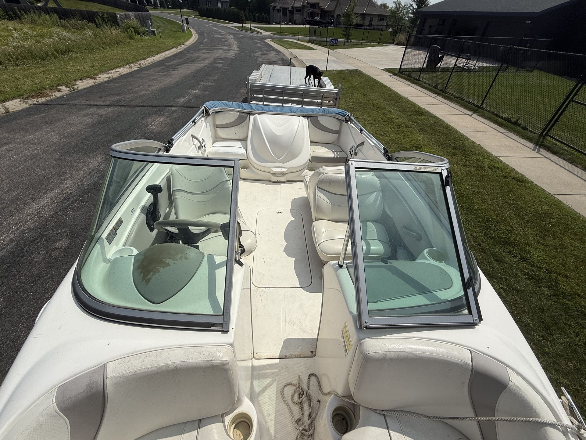 2003 Maxum 17 foot speedboat 125hp Mercruiser
