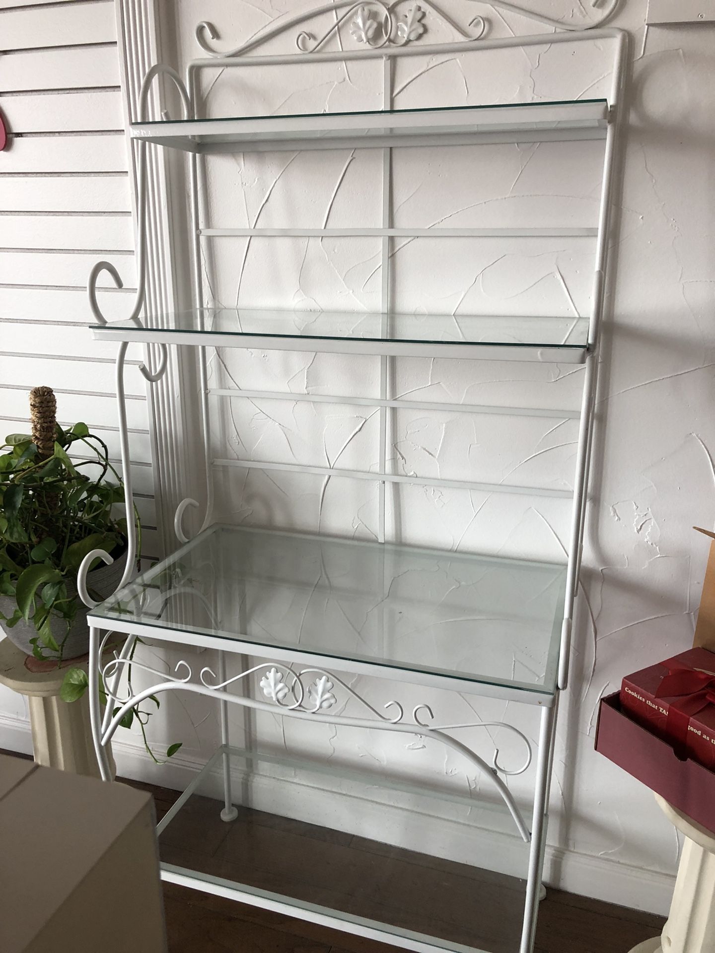 Bakers rack With Glass Shelves