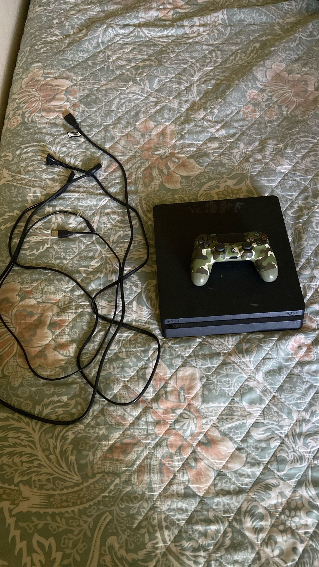 PS4 Slim