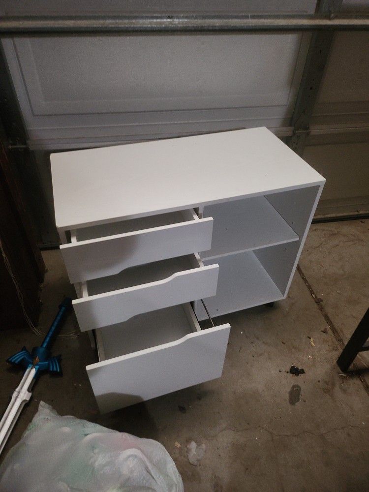 Computer Desk On Wheels