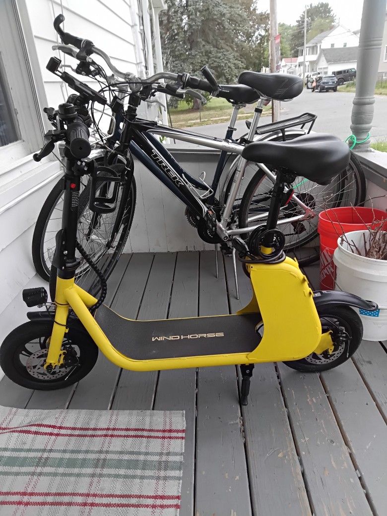 Wind Horse Scooter 450 Motor 15 To 20 Mile Range
