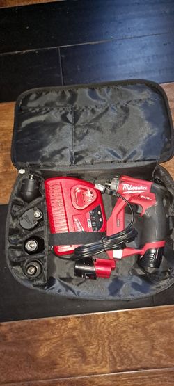 Milwaukee M12