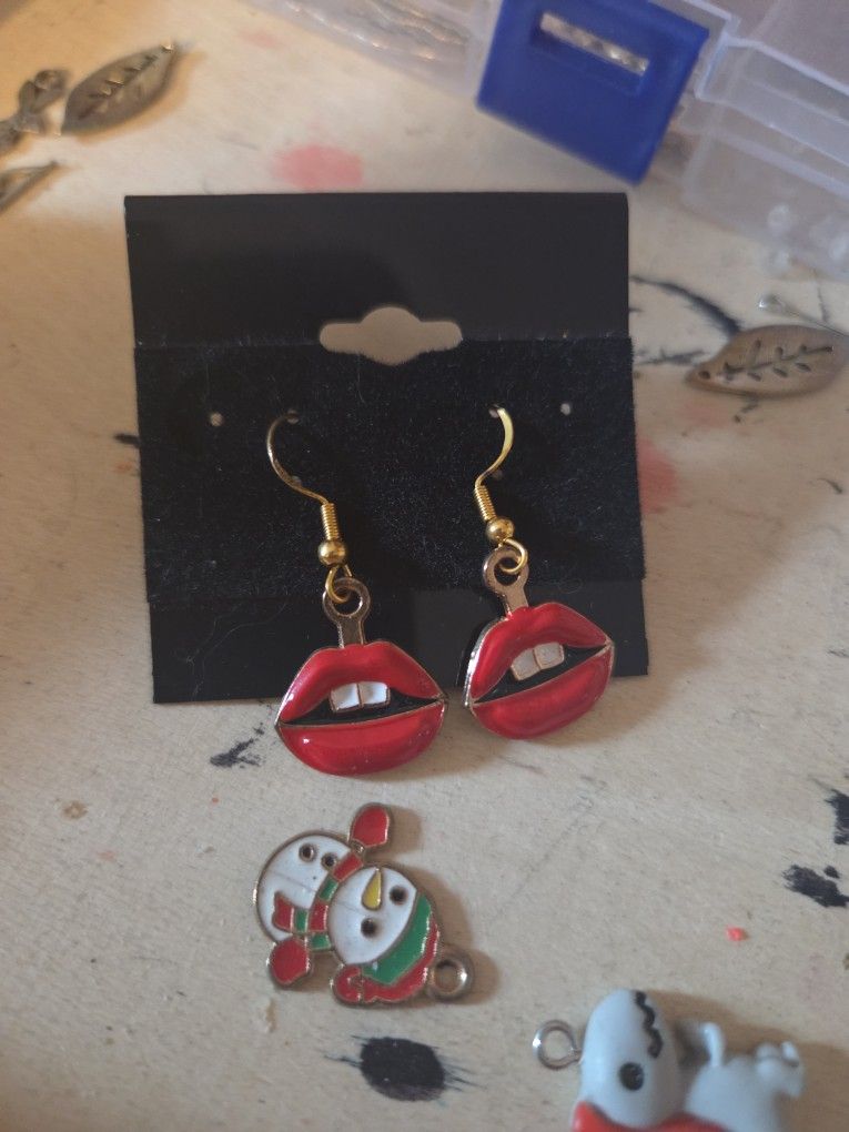 Hand Made Lips Earrings