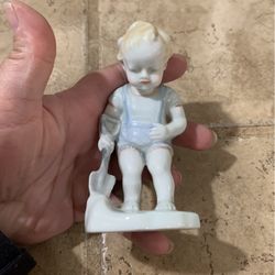 VINTAGE JAPAN 4" PORCELAIN FIGURINE LITTLE BOY IN OVERALLS W SHOVEL