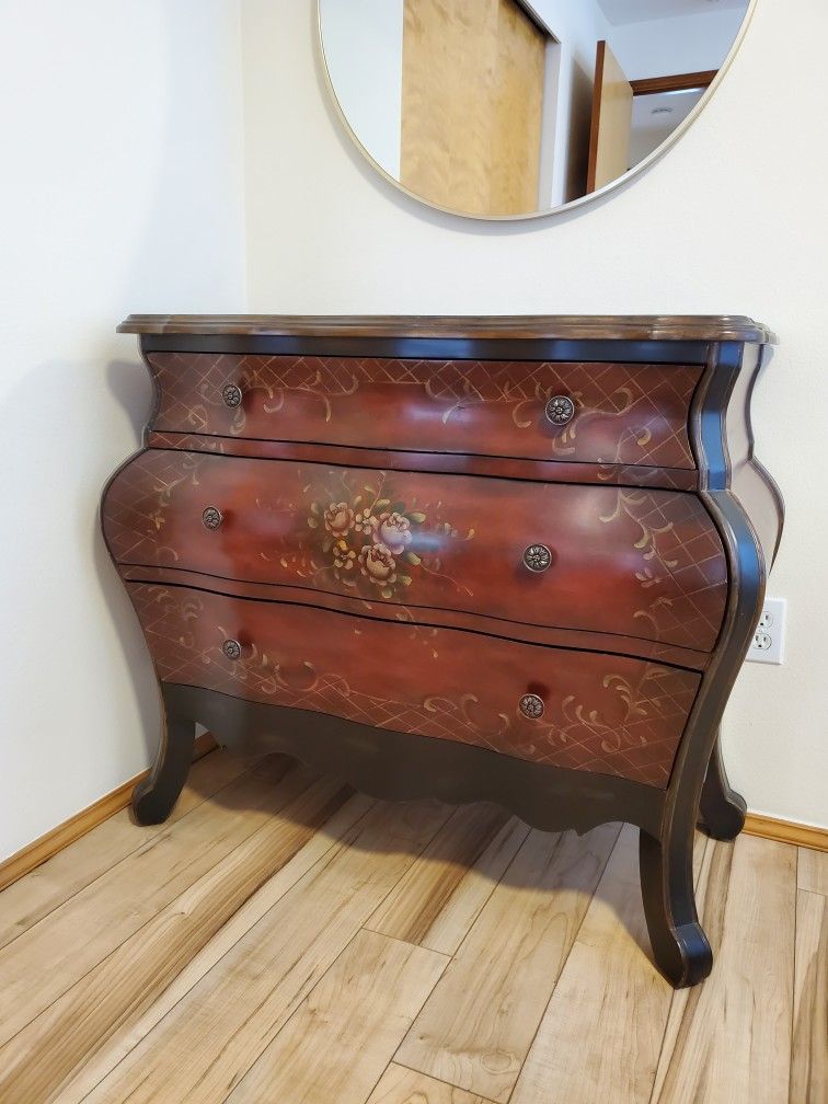Vintage Bombe Accent Drawers Chest