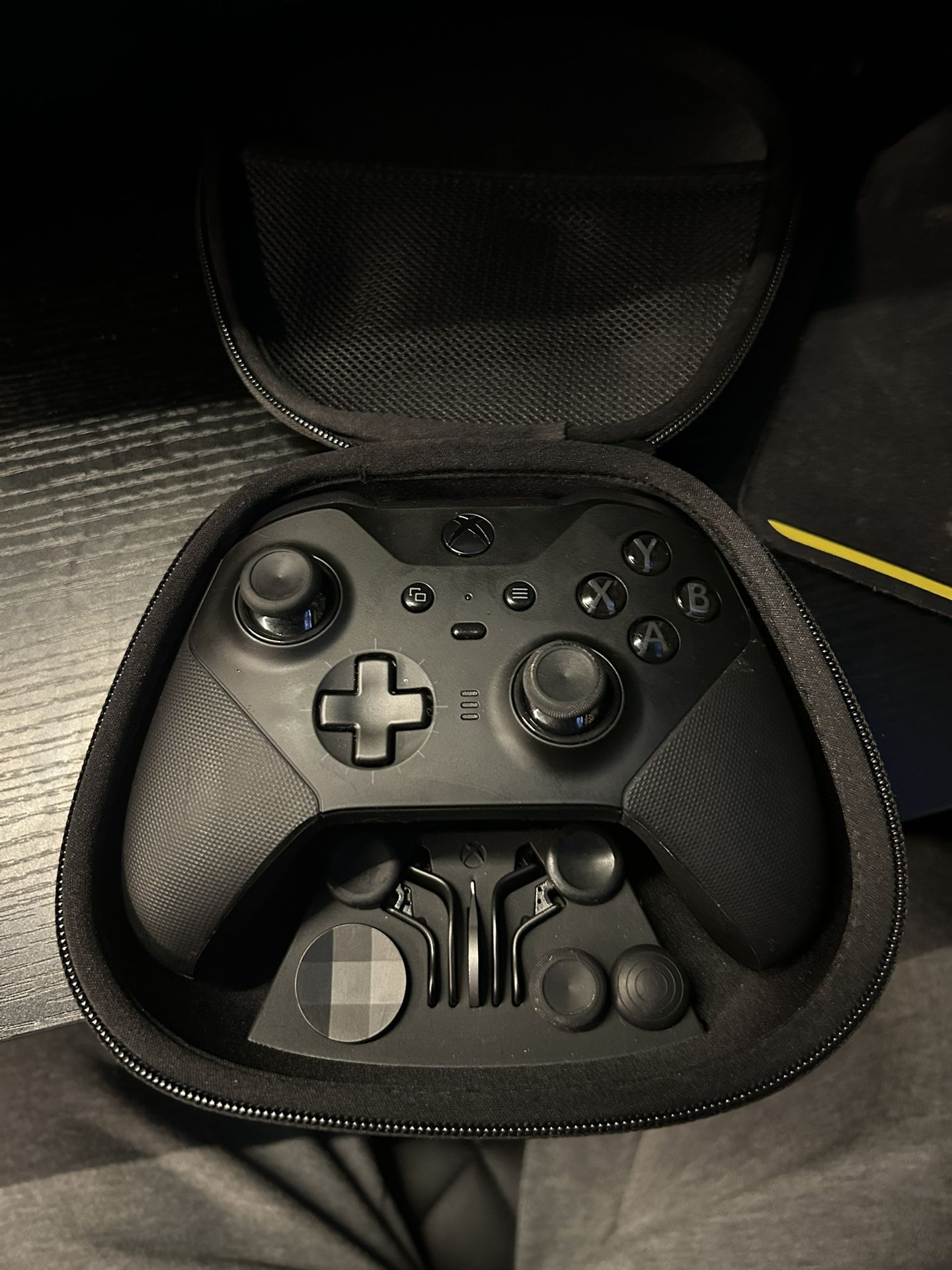 Xbox Series S/X Controller (price Negotiable)