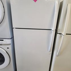 Top Freezer Refrigerator Used In Good Condition With 90days Warranty From $325 Upnto $375
