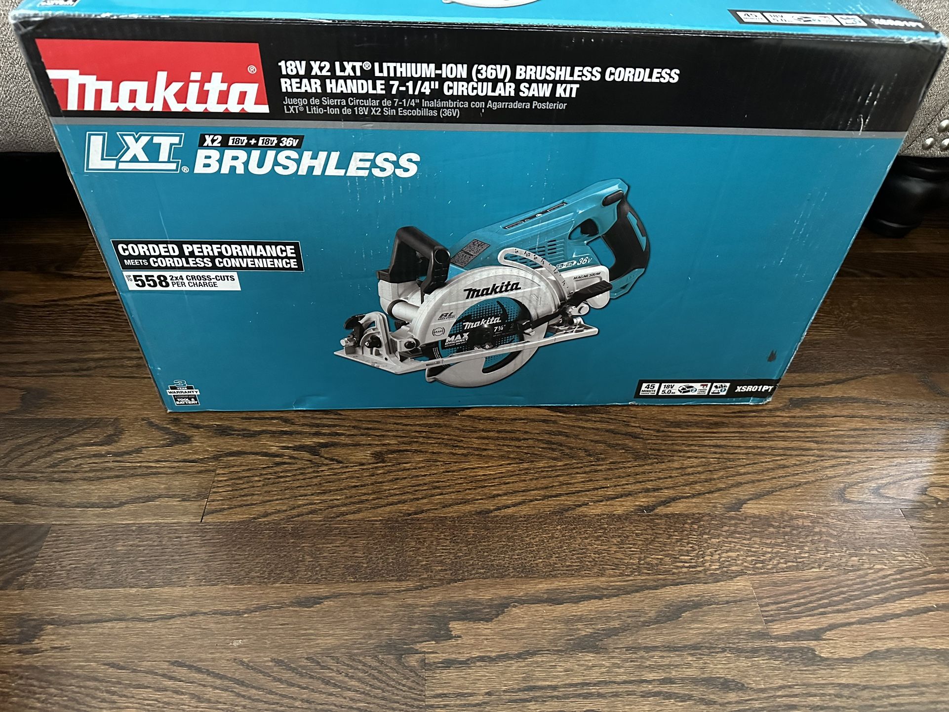 Makita 18V X2 LXT 5.0Ah Lithium-Ion (36V) Brushless Cordless Rear Handle 7-1 /4 in. Circular Saw Kit for Sale in Glen Ellyn, IL OfferUp