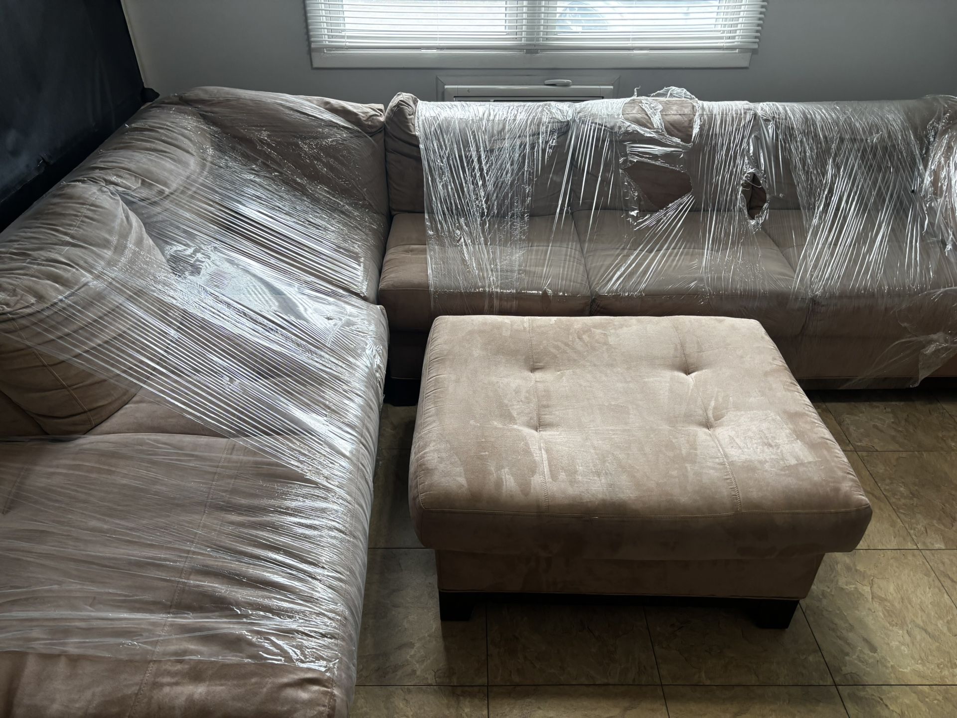 Lightly Used 3-Piece Sectional Couch – $275 (Great Condition)
