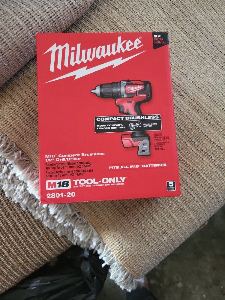 Milwaukee Drilm