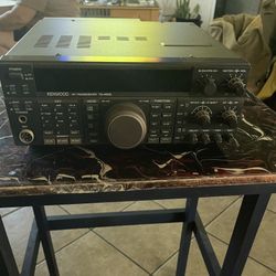 Kenwood TS-450S HF ham radio transceiver