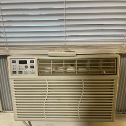 Haier 6000 BTU Window AC