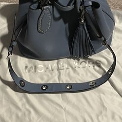 Michael Khors Brooklyn Pebbled Leather Purse/cross Body 