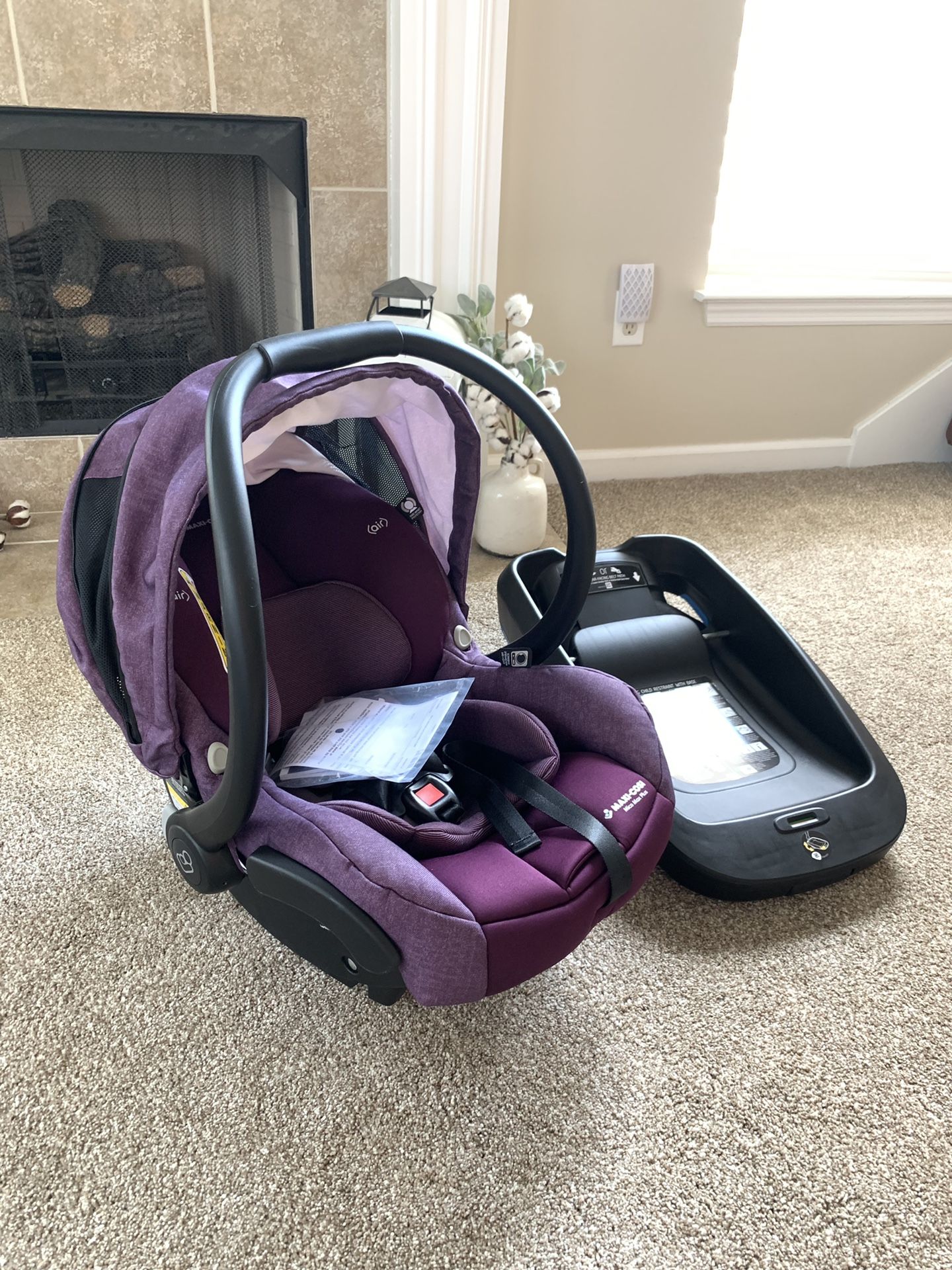 Never used! Mico Max Plus Infant Car Seat!