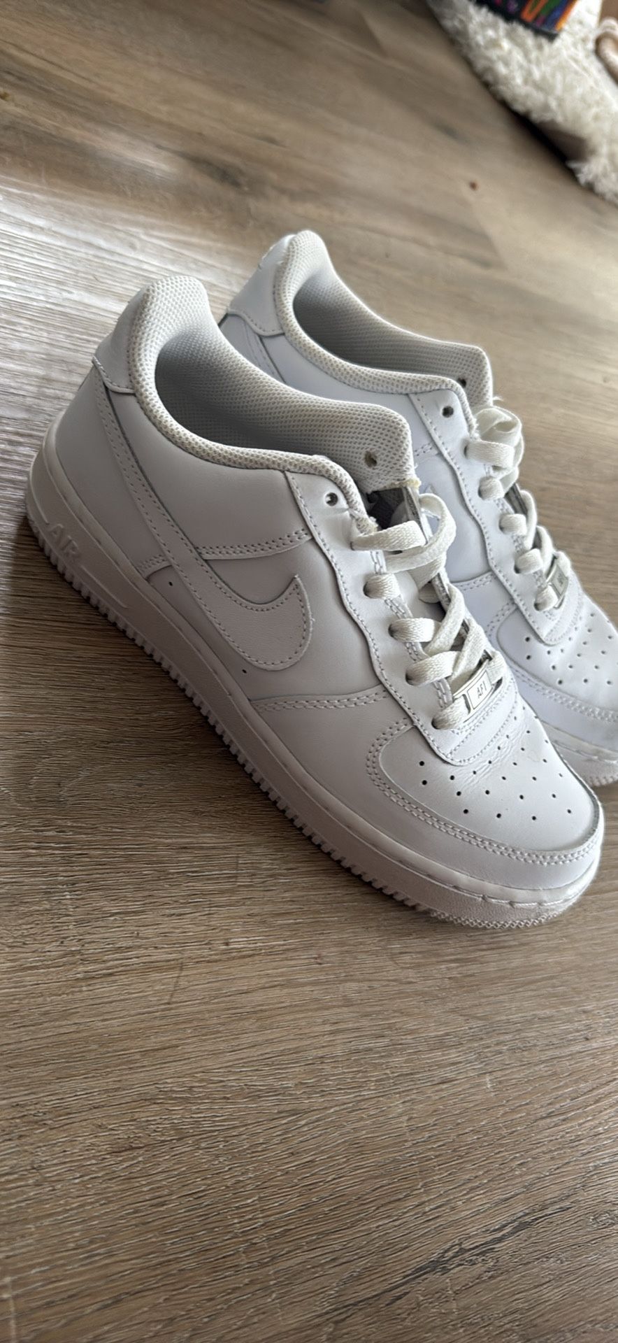 Air Forces Y6.5 W8 Worn Once 