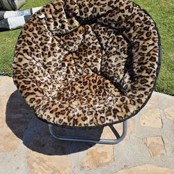 Cheetah Lounger