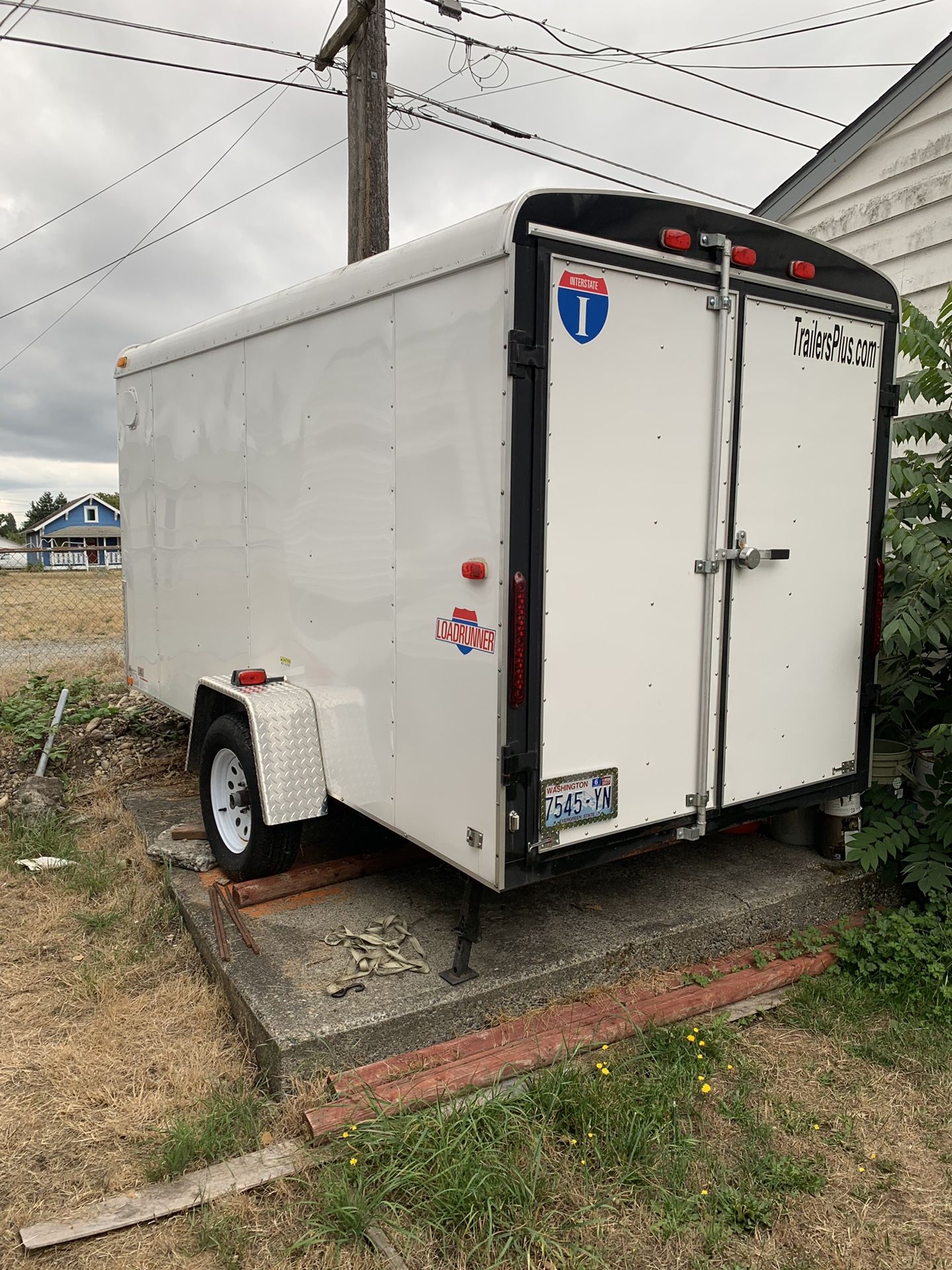 2014 Interstate 6x12 enclosed cargo trailer for Sale in WA