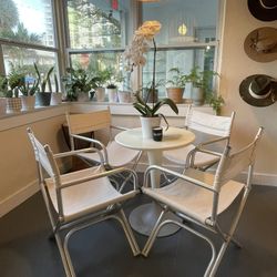 Vintage Dining Set - Table + 4 Canvas chairs