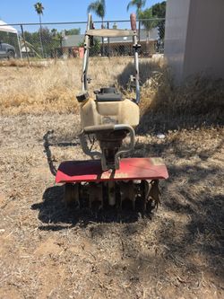 Roto tiller  mantis 6 blade.