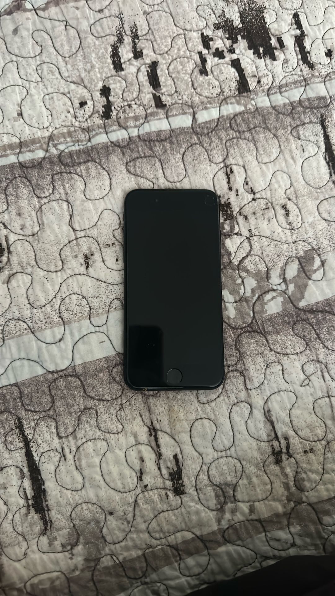 iPhone 8
