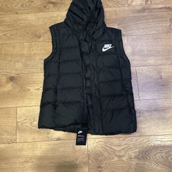 New Women’s Nike Vest