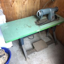 Singer sewing machine