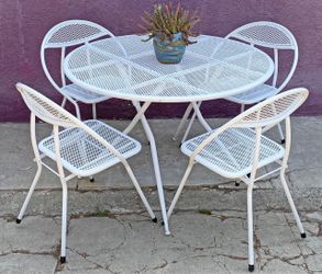 Foldable patio set