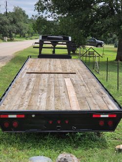 30' 2005 Horse Creek Gooseneck trailer