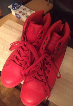 Guess Shoes worn twice size 10