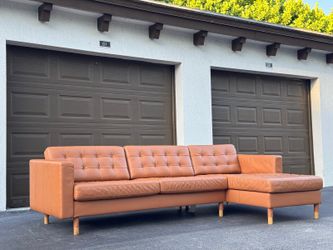 Sofa/Couch Sectional - Leather - Camel - Delivery Available 🚛