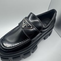 Monolith Leather Loafers Size 5.5 Women’s 