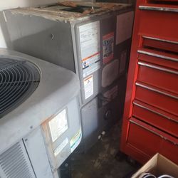 Used 2.5 Ton AC Unit