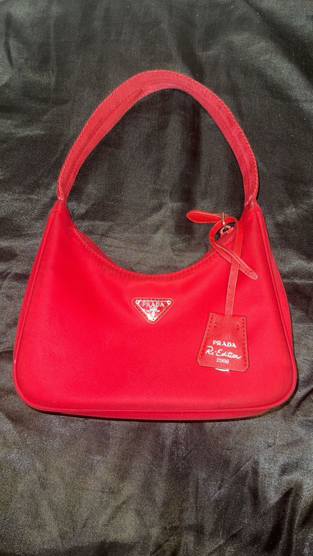 Red Re-Edition 2000 Prada Bag
