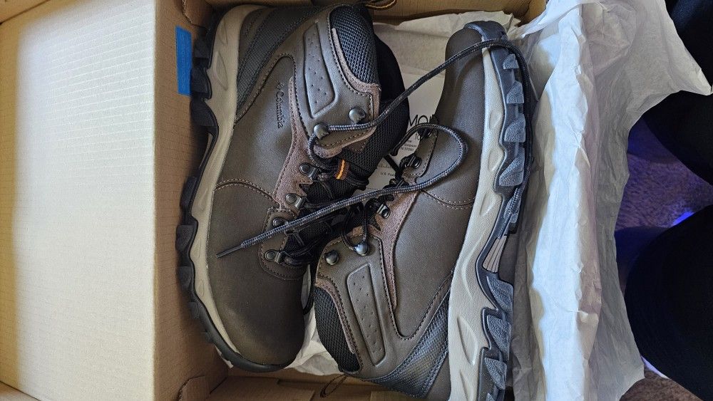 Columbia Hiking Boots