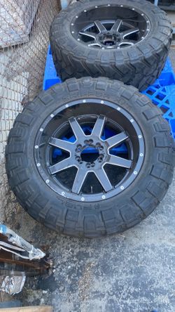2 X 20” wheels& tires