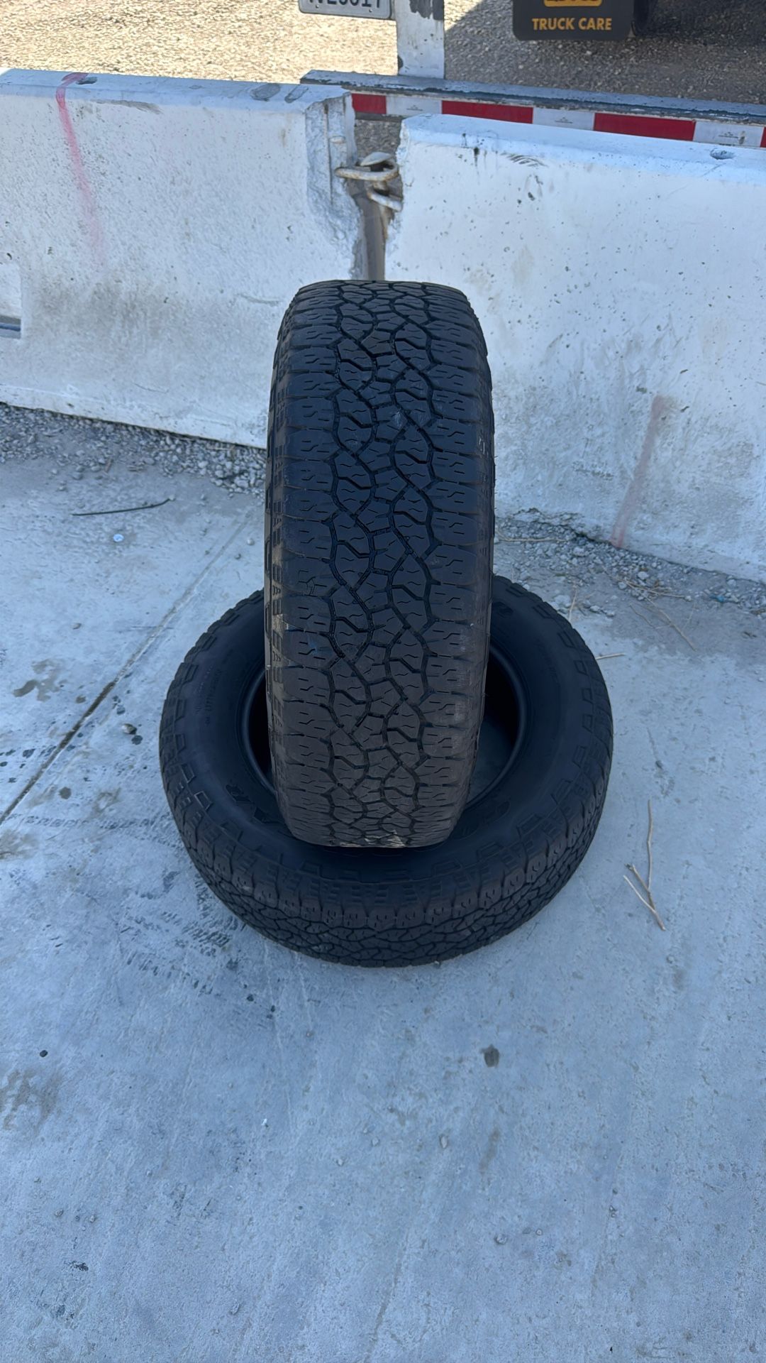 Tires 275/65/20