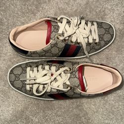 Gucci Ace GG Supreme Sneakers Women Size 35 1/2 (5.5 US)