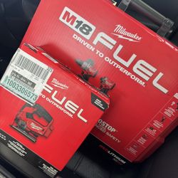 Milwaukee Power Tools & Batteries 