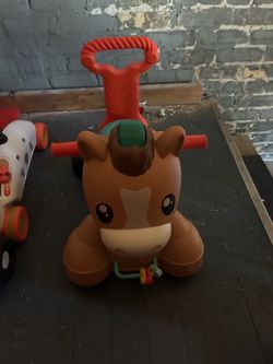 Horse ride on toy